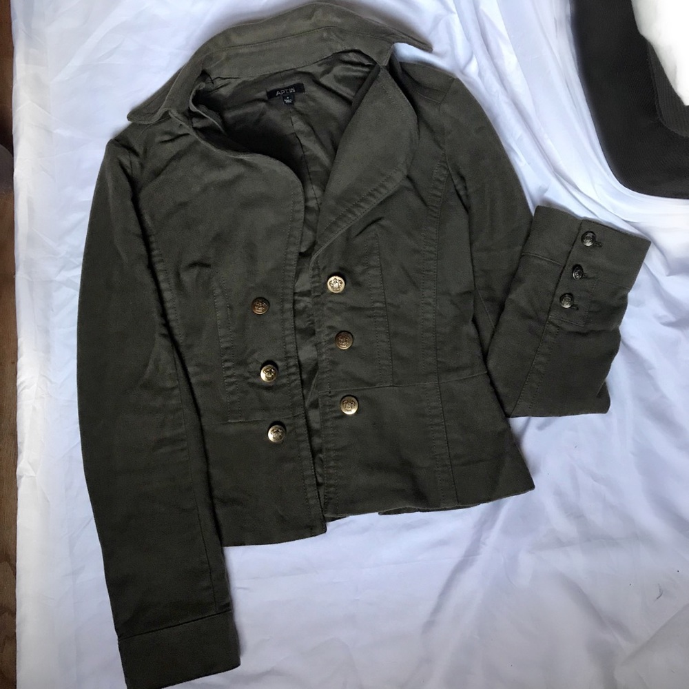 GREEN JACKET FALL WOMENS🍂